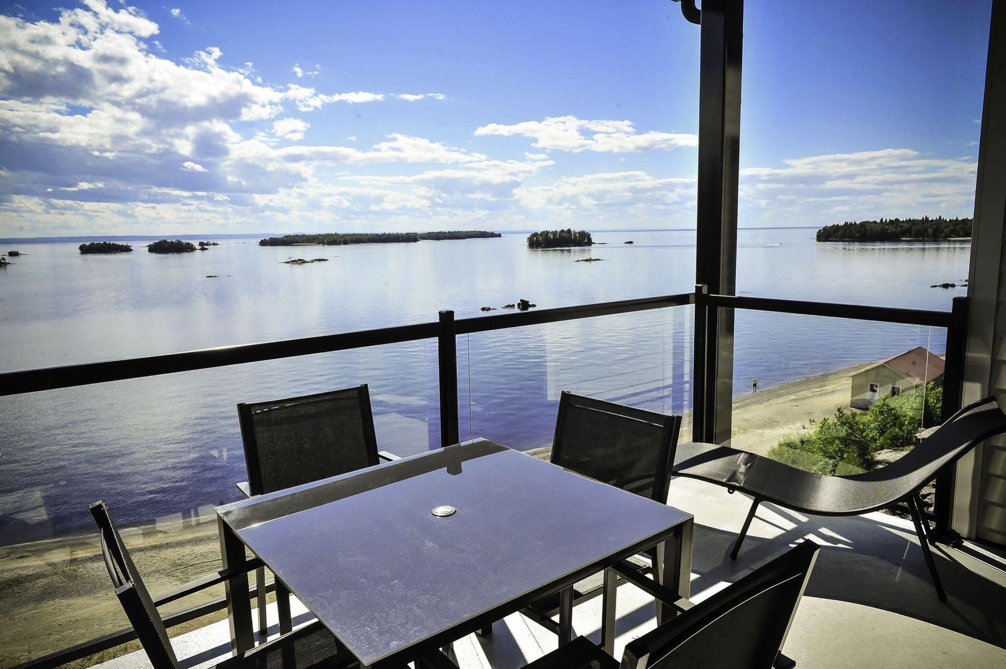 Auberge Des Îles Saint-Gédéon Exterior foto